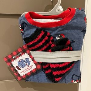 Christmas shark pyjama set.  Size 7